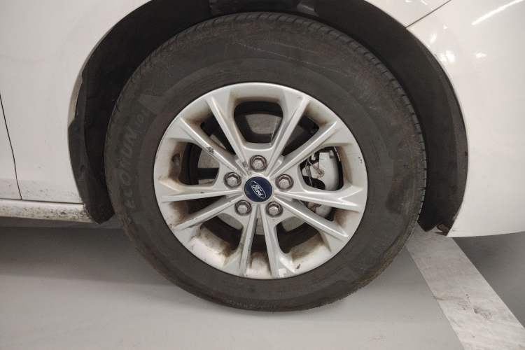 Used Ford Escort 2021 1.5L Automatic Gold Edition Exterior 7