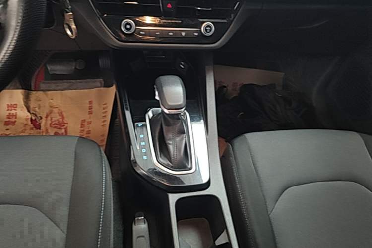 Used Ford Escort 2021 1.5L Automatic Gold Edition Gear Lever