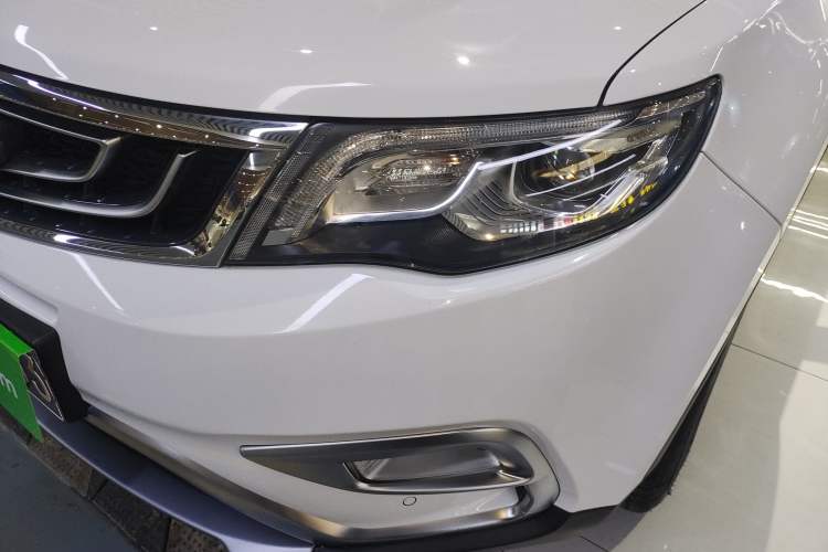 Used Geely Auto Emgrand X7 Sport 2016 1.8TD Automatic ZhiZun Version