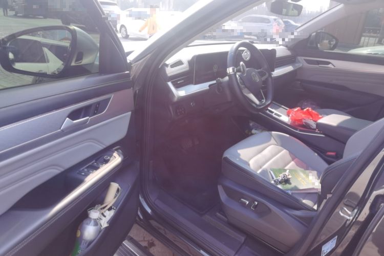 Used Volkswagen Tavendor 2023 330TSI Luxury Touring Edition