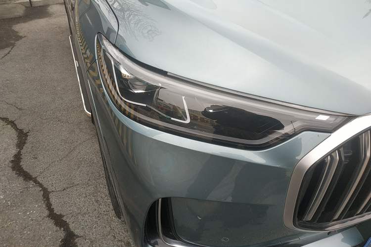 Used Chery Tiggo 9 2023 2.0T Dual-Clutch Two-Wheel Drive Luxury Edition 5 Seats Right Front Headlight