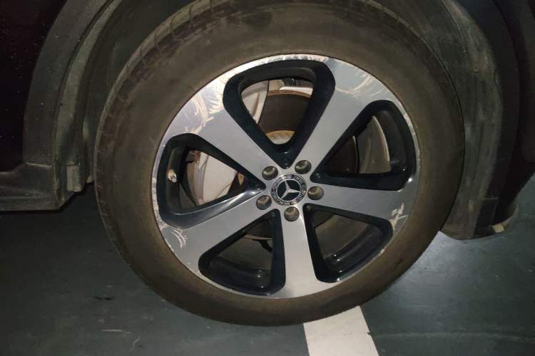 Used Mercedes-Benz GLC 2018 GLC 260 4MATIC Luxury Model