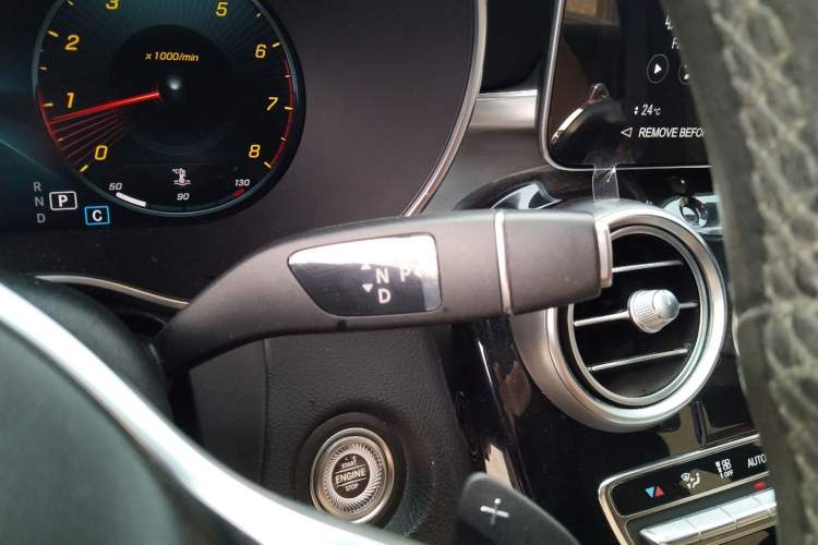 Used Mercedes-Benz GLC 2022 Facelifted GLC 260 L 4MATIC Dynamic Edition Gear Lever