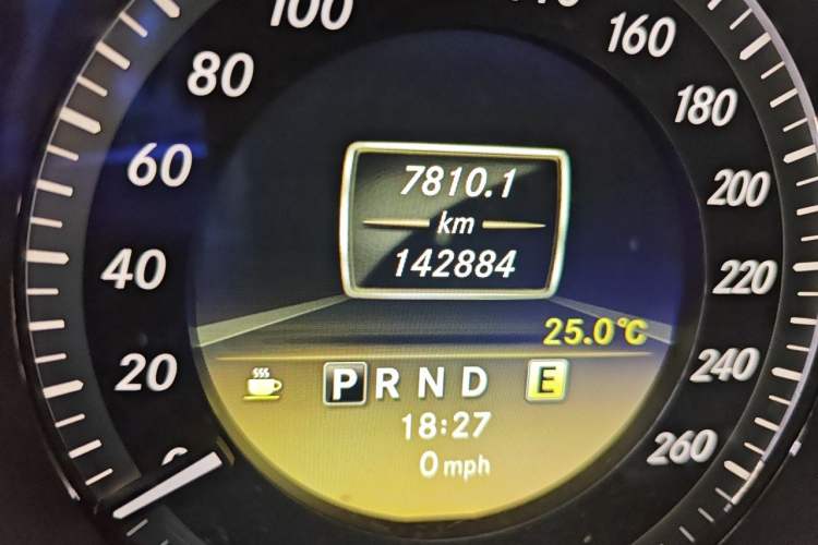 Used Mercedes-Benz C-Class 2010 C 180K Classic model