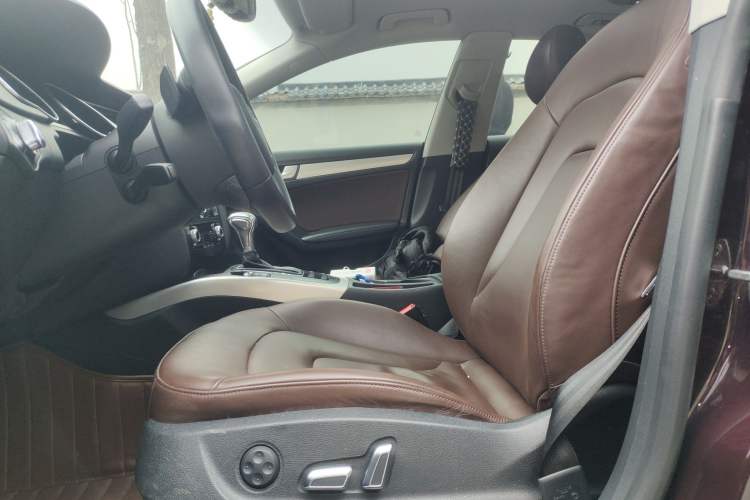 Used Audi A5 2014 Sportback 45 TFSI Fashion Edition Left Front Seat