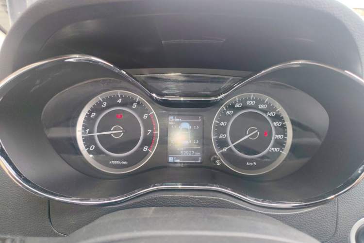 Used Baojun 560 2016 1.5T Manual Luxury Model