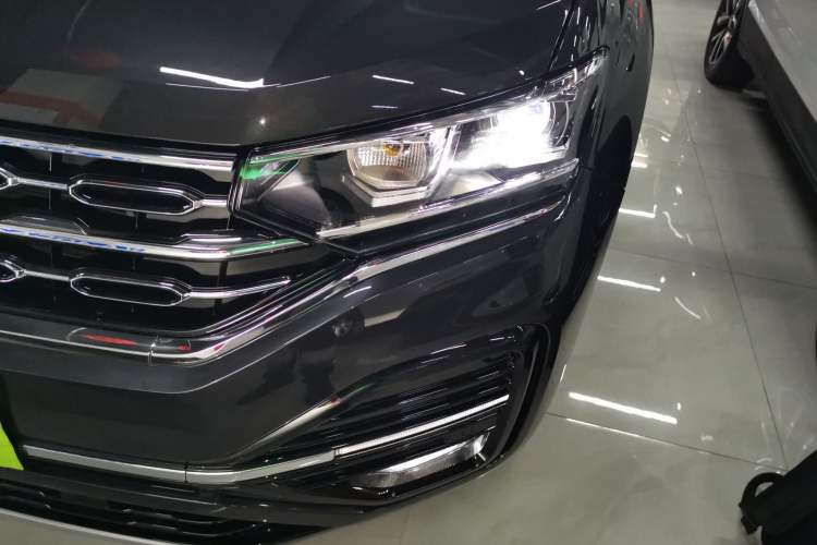 Used Volkswagen Tayron 2022 380TSI Four-Wheel Drive R-Line Connected Version Left Front Headlight
