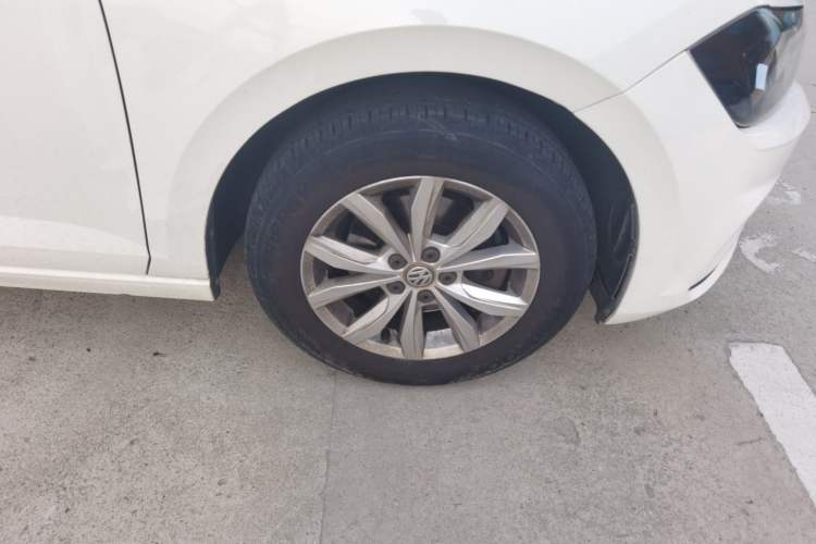 Used Volkswagen Polo 2019 Plus 1.5L Automatic Colorful Technology Edition Right Front Wheel Hub
