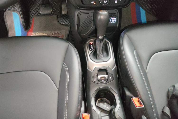 Used Jeep Renegade 2021 220T Automatic Elite Edition Gear Lever