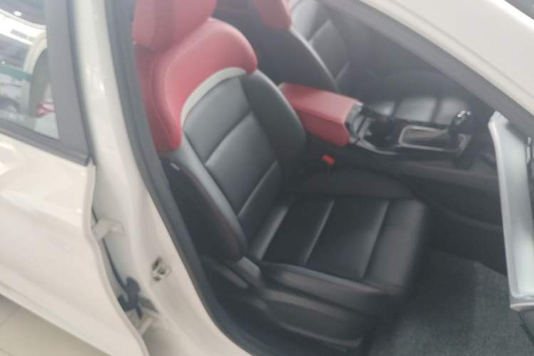 Used MG 5 2022 180 DVVT CVT Youth Flagship Edition