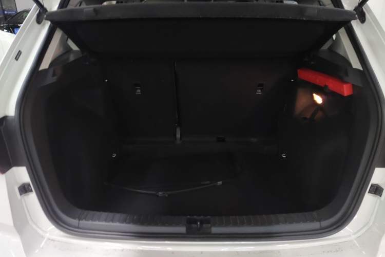 Used Volkswagen Tharu 2020 280TSI Two-Wheel Drive Luxury Edition China VI Standard