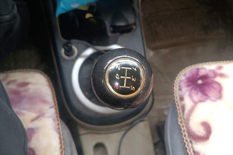 Used Lifan Auto 320 2011 Snow Edition 1.3L Comfort Model Gear Lever