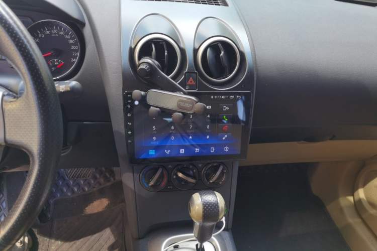 Used Nissan Qashqai 2012 2.0 XL Fire CVT 2WD Audio And AC Panel