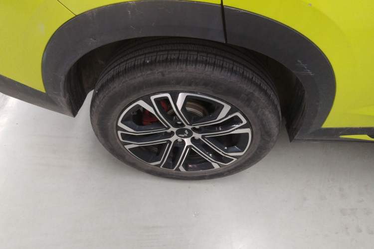 Used Wuling Alvez 2022 1.5T CVT Trendy & Cool Edition