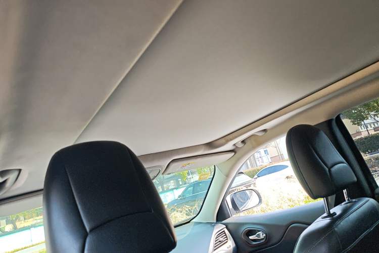 Used Jeep Cherokee 2014 2.4L Luxury Edition