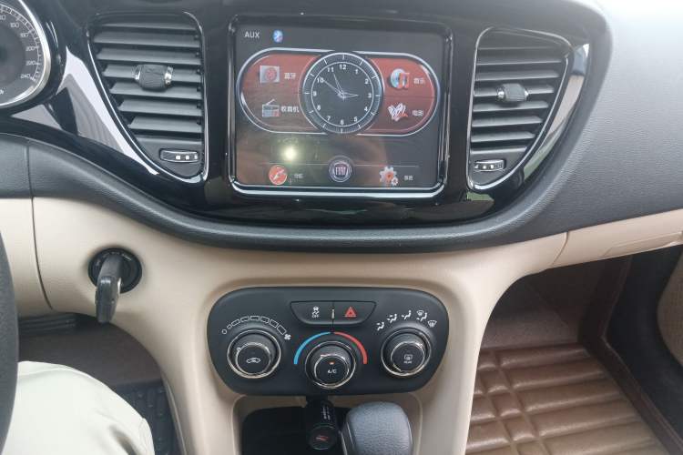 Used Fiat Viaggio 2012 1.4T Automatic Enjoyment Edition