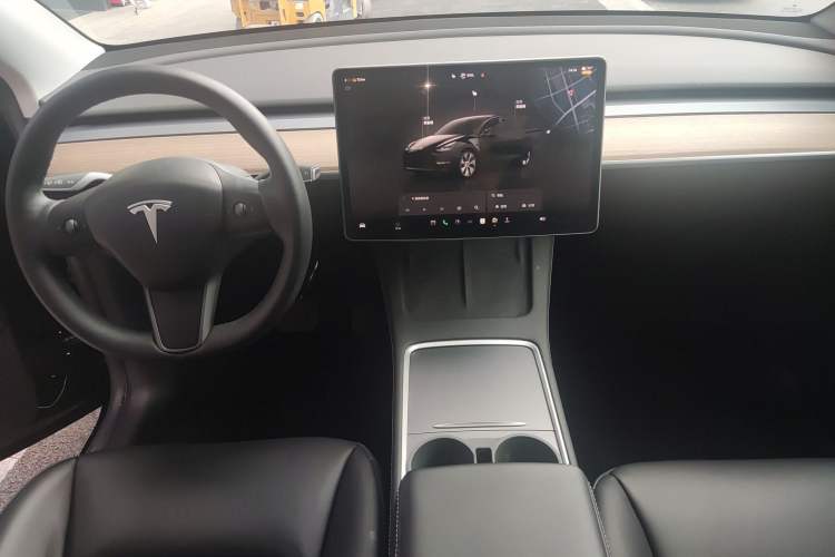Used Tesla Model Y 2022 Rear-Wheel-Drive Version