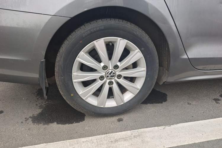 Used Volkswagen Sagitar 2014 Revised Version 1.4TSI Automatic Luxury Edition