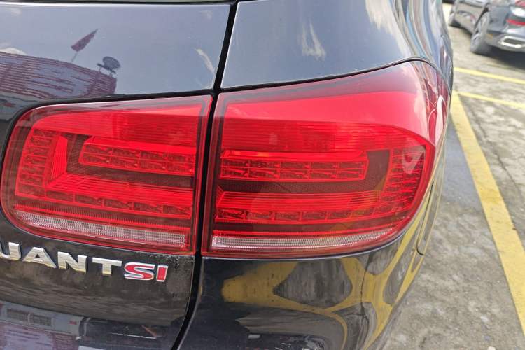 Used Volkswagen Tiguan 2015 1.8TSI Automatic Two-Wheel Drive Luxury Model Right Rear Taillight