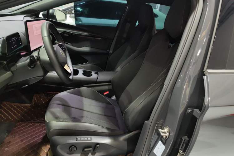 Used Volkswagen ID.UNYX 2024 Revised Pro Long-Range Version
