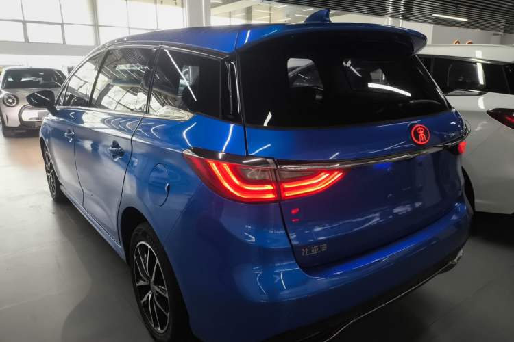 Used BYD Song MAX 2017 1.5T Automatic Smart Connect Luxury 7-Seater