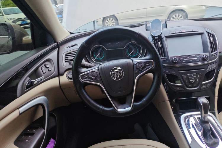 Used Buick Regal 2015 2.0L Elite Fashion Edition
