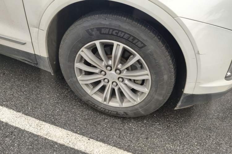 Used Cadillac XT5 2018 25T Luxury Model