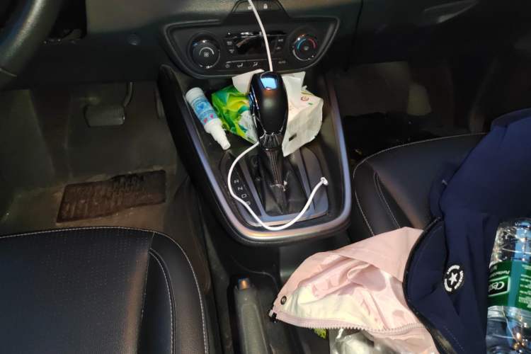 Used Ford Escort 2017 Happiness Edition 1.5L Automatic Fashion Version Gear Lever