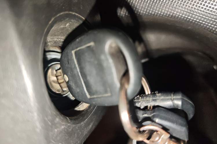 Used Chevrolet Sail 2013 Sedan 1.2L Manual Fashionable Happiness Edition