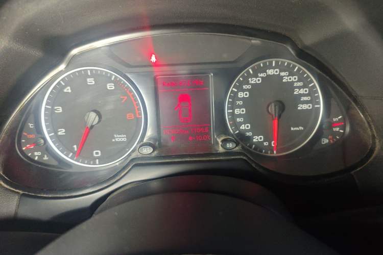 Used Audi Q5 2012 2.0TFSI Technology Model Instrument Cluster