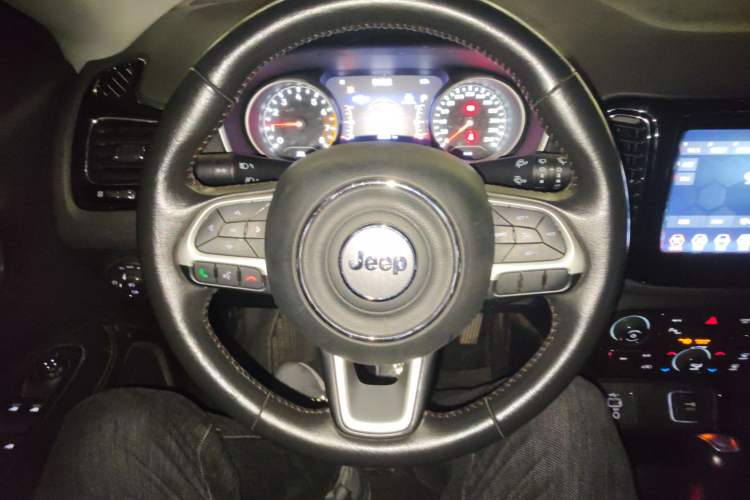 Used Jeep Compass 2019 220T Automatic Family Edition