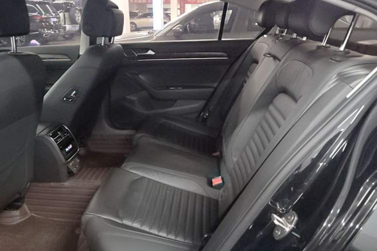 Used Volkswagen Magotan 2019 330TSI DSG Luxury Version China VI Standard