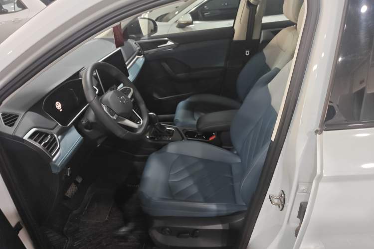 Used Volkswagen Tharu 2024 300TSI Two-Wheel-Drive Moon Luxury Edition