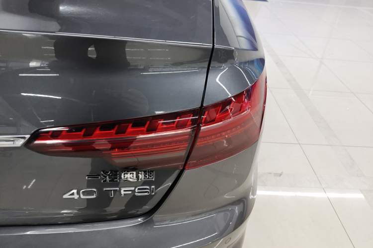 Used Audi A4L 2022 40 TFSI Fashion Dynamic Model Right Rear Taillight