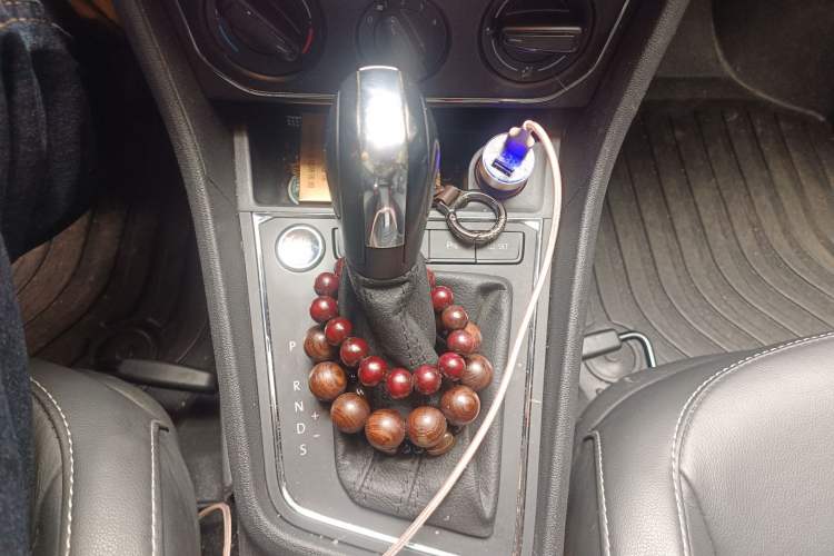 Used Volkswagen Lavida 2017 1.6L Automatic Comfort Edition
