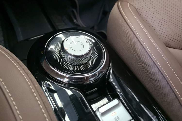 Used Wuling Bingo 2023 333 km Enjoyment Version Gear Lever