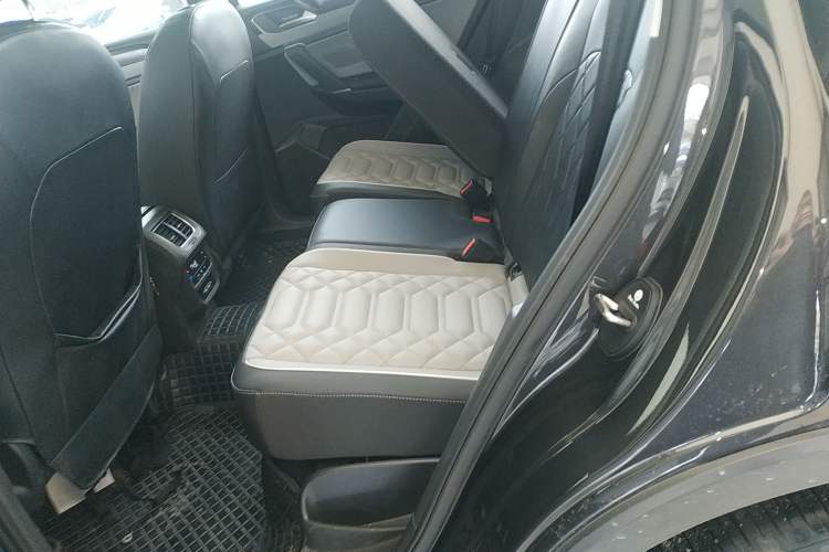 Used Volkswagen Tayron 2024 300TSI Two-Wheel-Drive Luxury Plus Advanced Version
