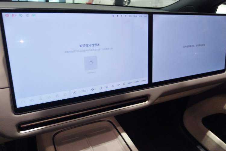 Used Li Auto i6 2025 Model Two-Wheel-Drive Standard Type Audio And AC Panel