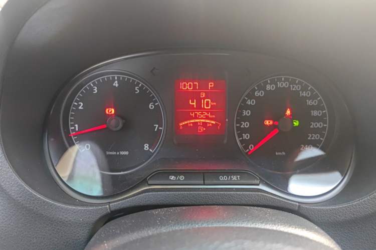 Used Volkswagen Polo 2012 1.6L Cross Polo Automatic Transmission
