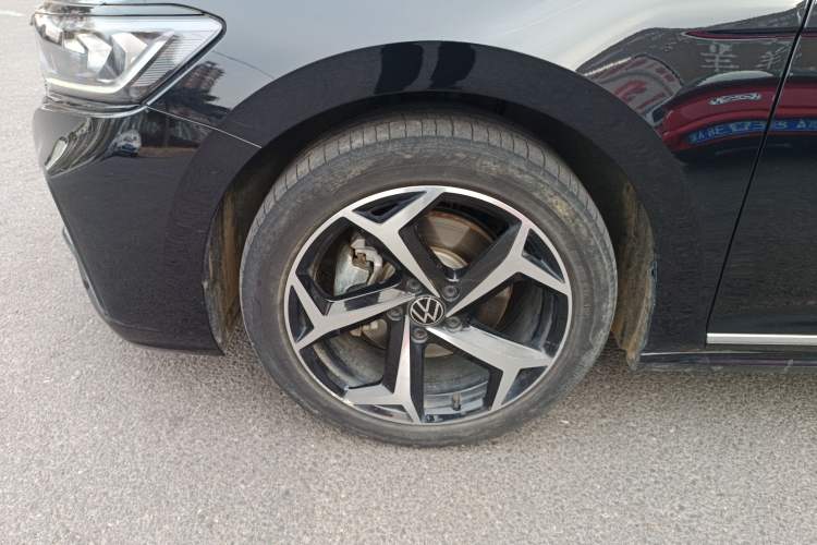 Used Volkswagen Passat 2024 380TSI Starry Dragon Edition