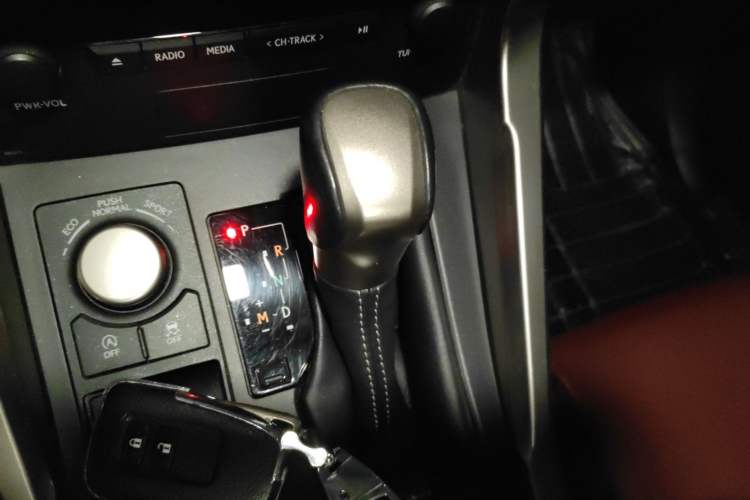 Used Lexus NX 2015 200T All-Wheel-Drive Fēngshàng Edition
