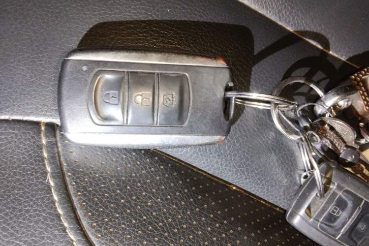 Used Dongfeng Fengon 580 2016 1.5T Manual Luxury Edition Vehicle Key