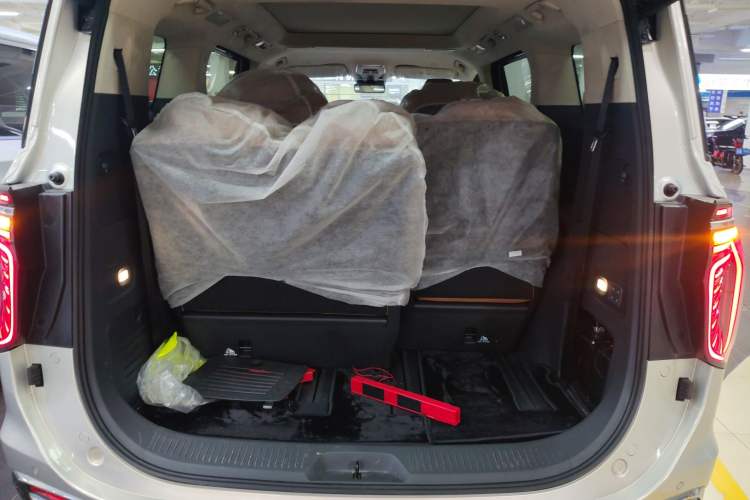 Used Hongqi HQ9 2023 2.0T Smart Connect Flagship Edition
