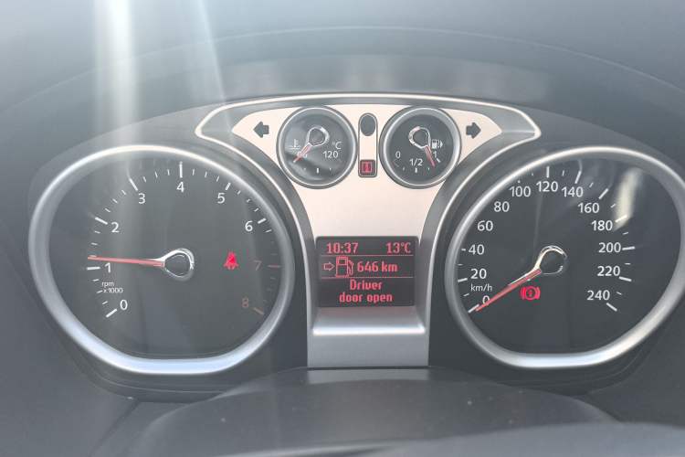 Used Ford Focus 2013 Sedan Classic 1.8L Manual Base Model
