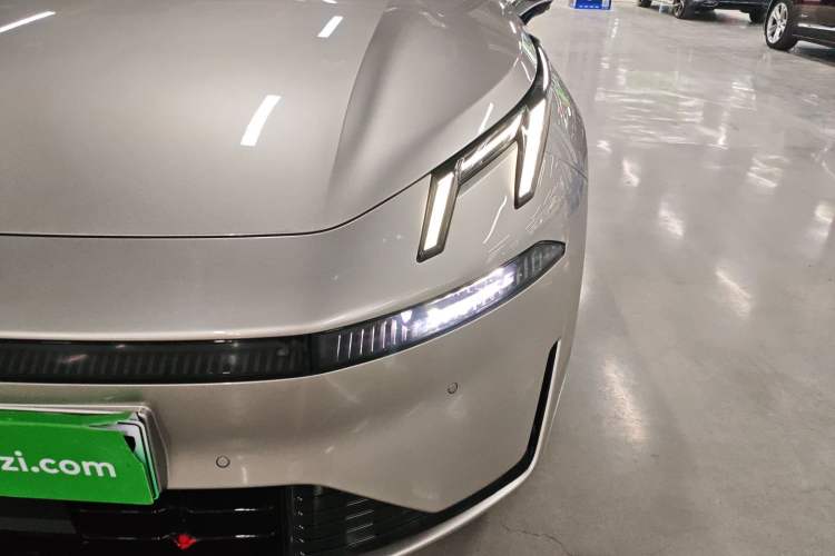 Used Lynk & Co 07 2024 EM-P 126 Long-Range Halo Left Front Headlight