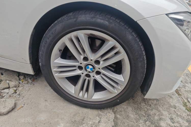 Used BMW 3 Series 2017 320Li Fashion Model
