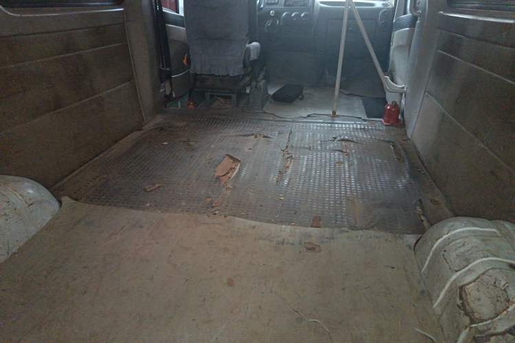 Used Iveco Power Daily 2013 2.5T-A37 Dual-Purpose Low-Roof Van
