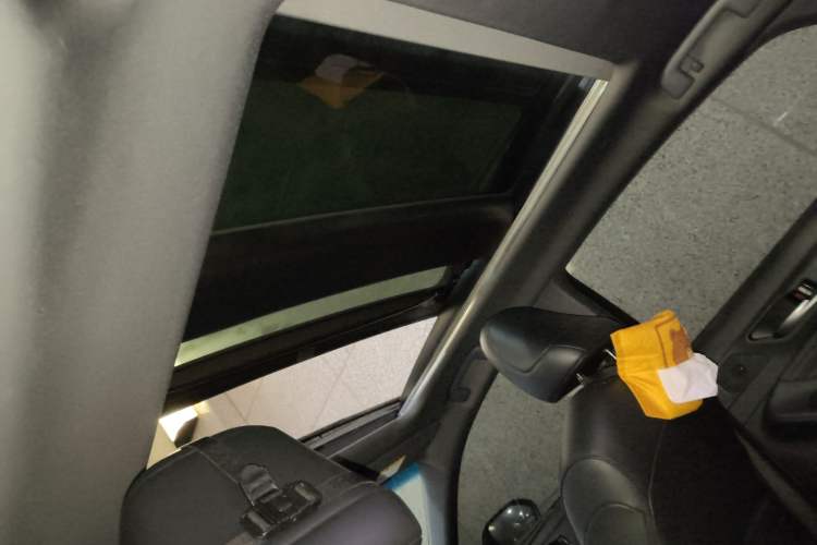 Used Toyota Avalon 2019 2.5L Touring Premium Version China VI Standard
