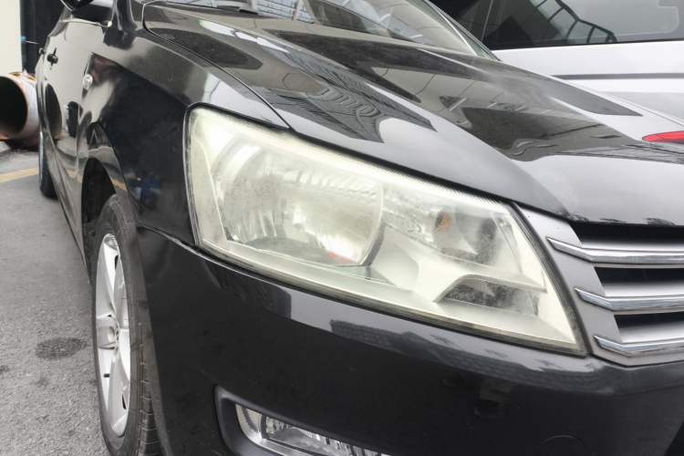 Used Volkswagen Santana 2015 1.6L Automatic Comfort Edition
