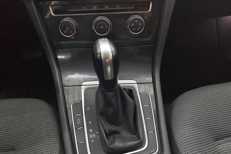 Used Volkswagen Golf 2020 280TSI DSG Comfort Version
